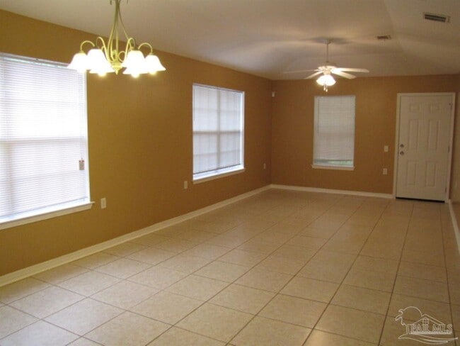 Building Photo - 5927 Bilek Dr