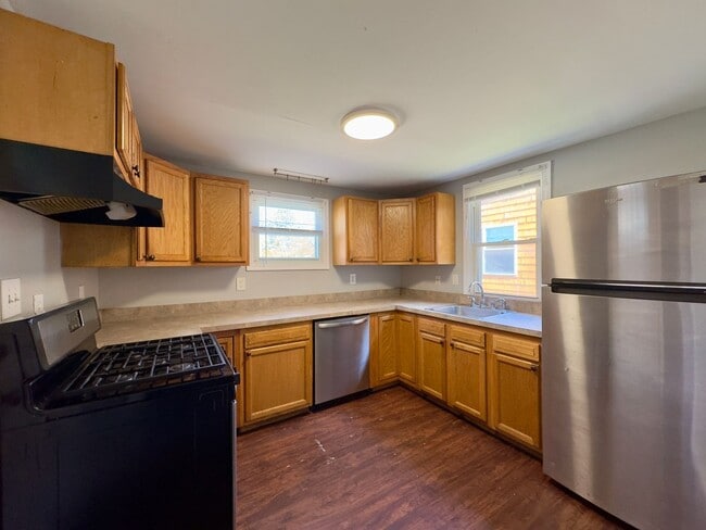 Building Photo - Charming 3 Bedroom/ 1 Bathroom Home in Dundalk, MD!