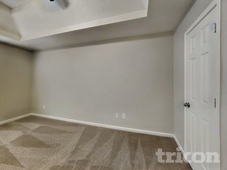 Building Photo - 2368 Rambling Way