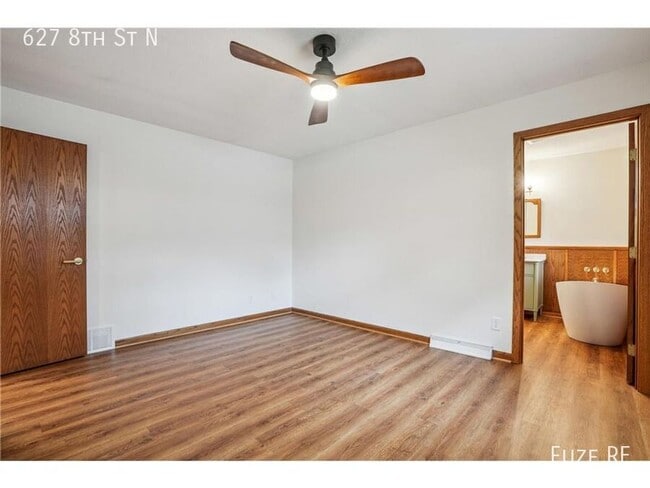 Building Photo - 627 8th St N