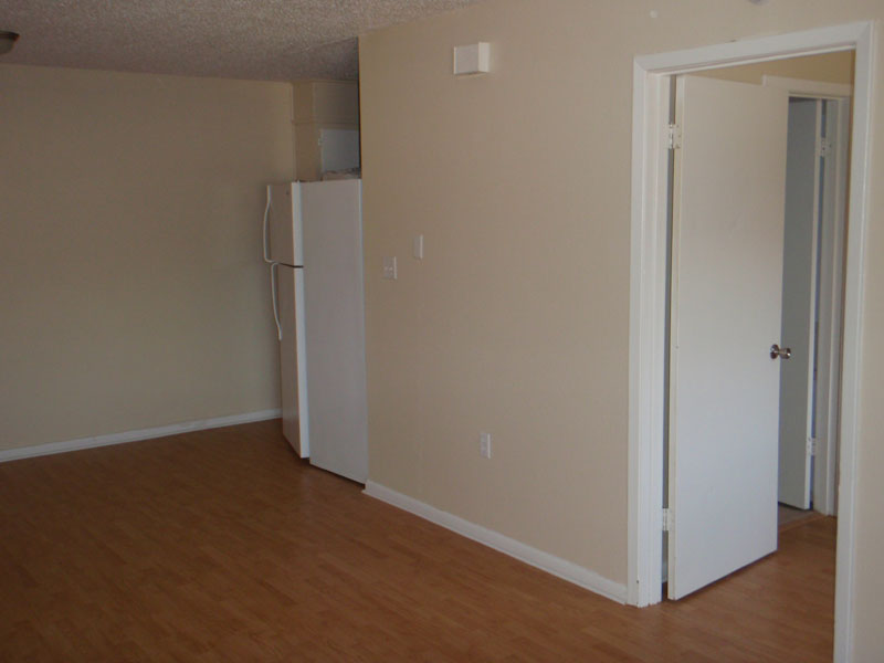 Building Photo - 603 Sunset Ln