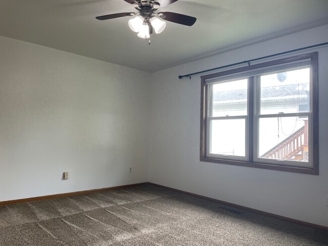 Building Photo - 323 Santa Fe Trail