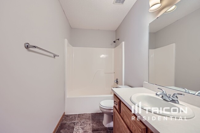 Building Photo - 4732 Blanding Ct
