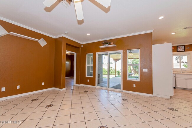 Building Photo - 43963 Glenraven Rd