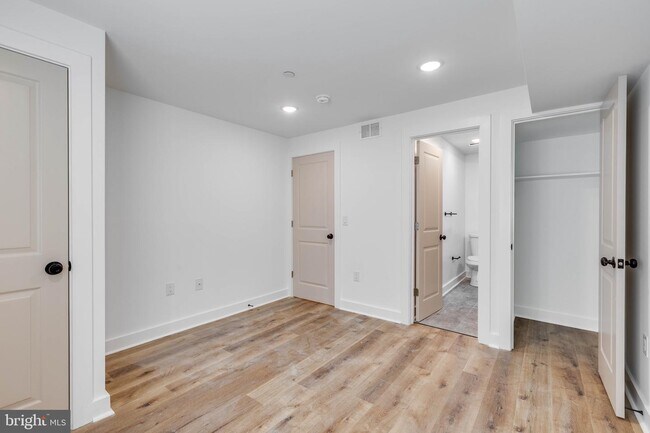 Building Photo - 2528 N 11th St