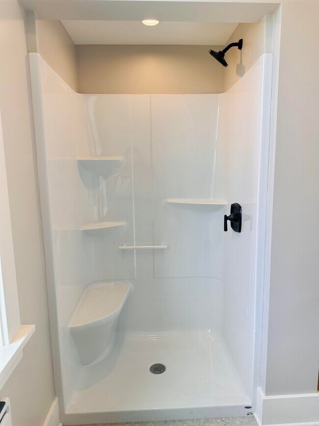 Building Photo - 30 High St