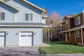 Building Photo - Fully Furnished 2 BR Townhouse in Driggs with Attached Garage