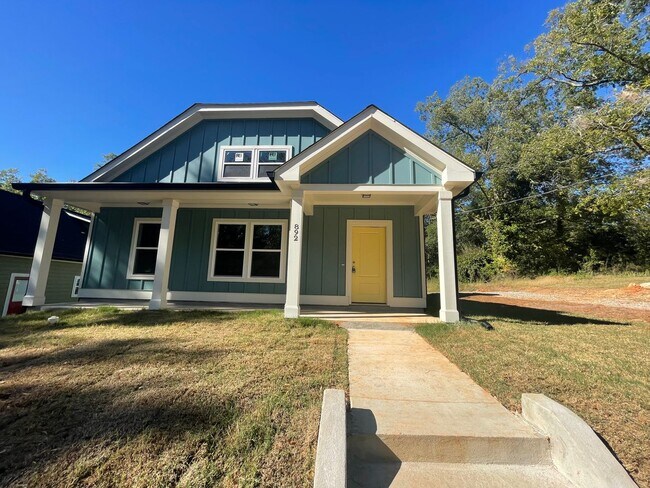 Primary Photo - 5 Bed Home Available August 2026!