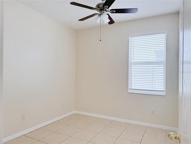 Building Photo - 4932 Bellthorn Dr