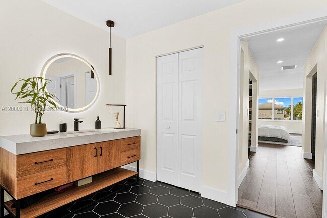 Building Photo - 16373 SW 30th St