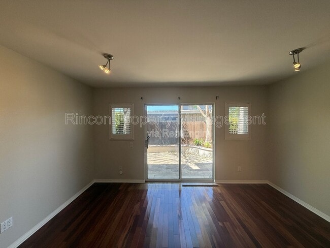 Building Photo - 2462 Pierpont Blvd