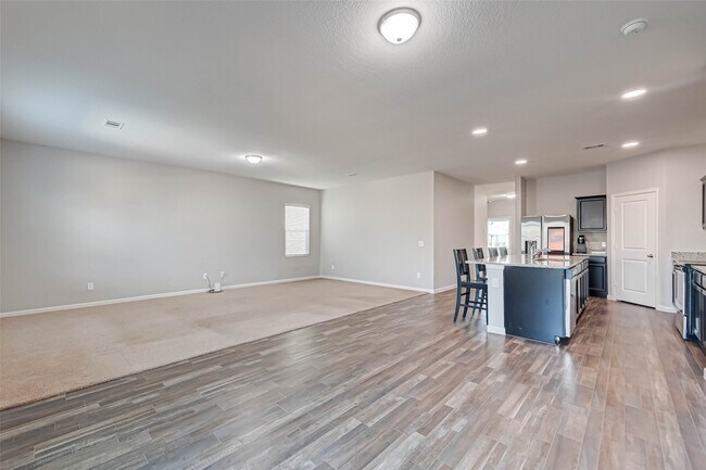 Building Photo - 10133 Pappas Dr