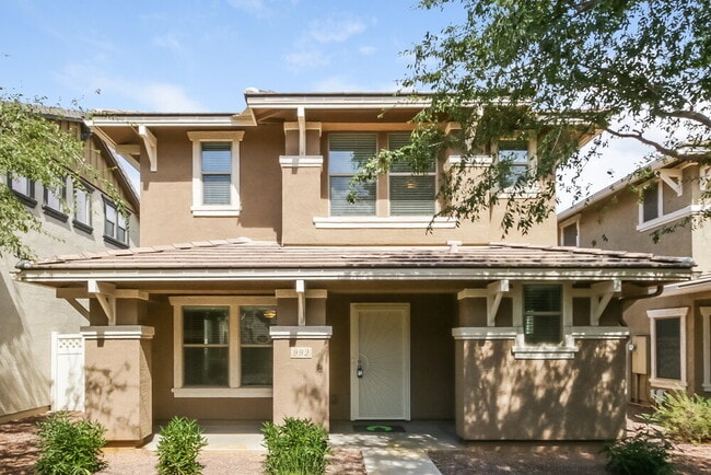 Building Photo - 992 S Hawk Ln