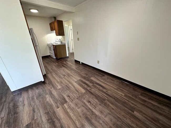 Building Photo - 3861 Brown Ave