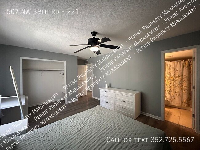 Building Photo - 507 NW 39th Rd