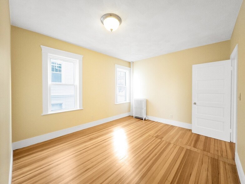 Building Photo - 24 Montvale St