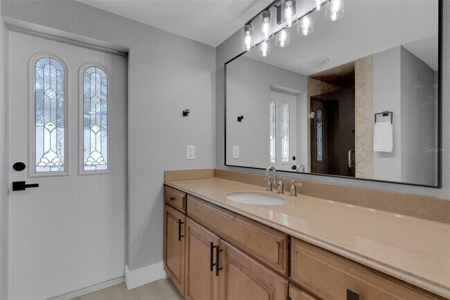 Building Photo - 4645 Hunter Ridge Dr