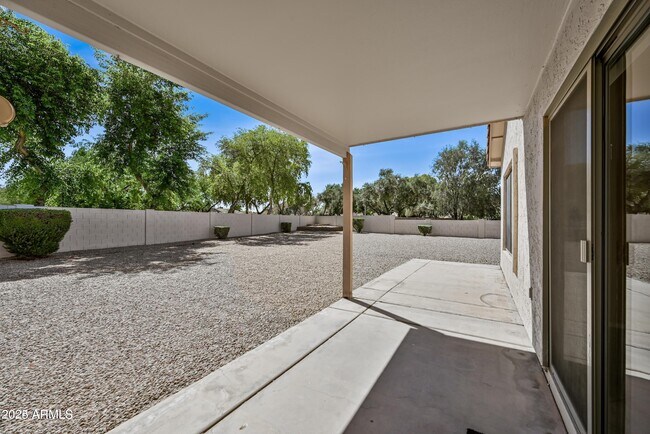 Building Photo - 81 S Criss Pl