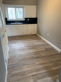 Building Photo - 855 Butternut Dr