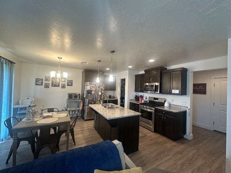 Building Photo - 5899 Challenger Way
