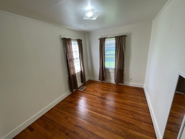 Building Photo - Quiet 2/1 Country Home in Marianna