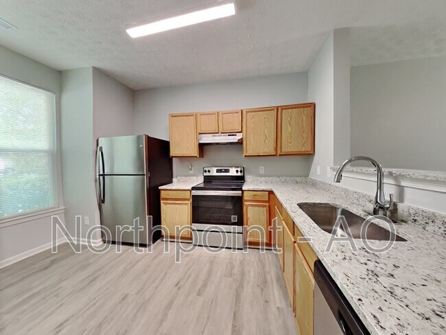 Building Photo - 6097 Camden Forrest Dr