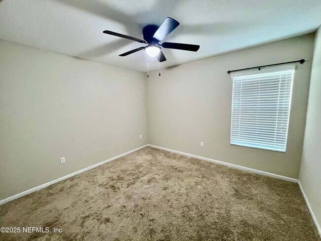 Building Photo - 12598 Itani Wy
