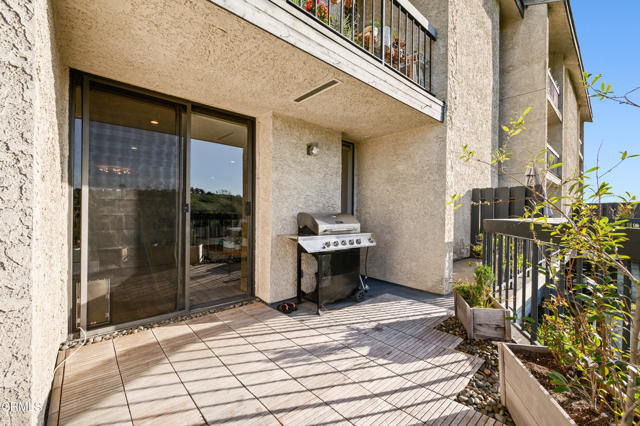 Building Photo - 4239 Vía Arbolada