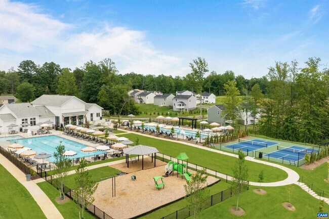 Building Photo - 92 Everglades Rd