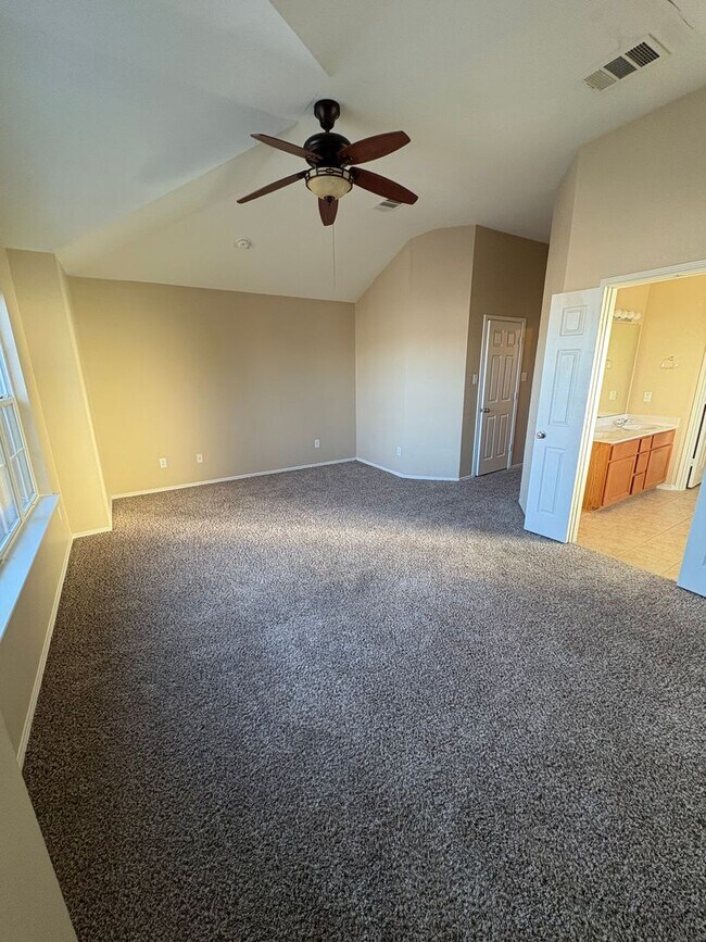 Building Photo - AVAILABLE NOW