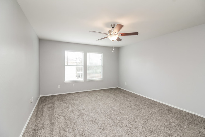 Building Photo - 1325 Forest Creek