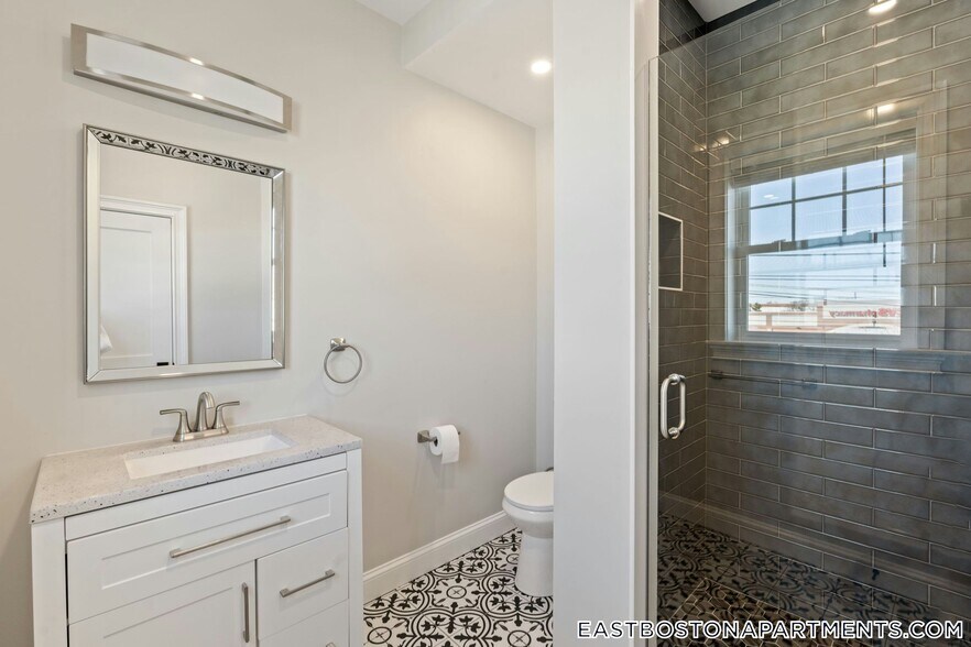 Building Photo - 120 St Andrew Rd