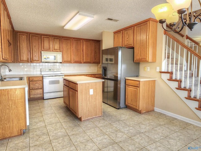 Building Photo - 227 Park Stone Dr