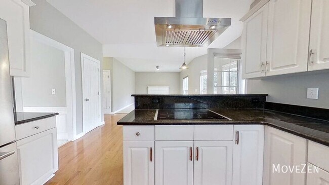 Building Photo - 10516 Rougemont Ln