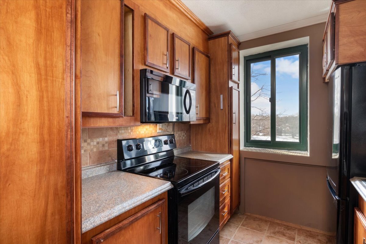 Building Photo - 150 Rumford Ave