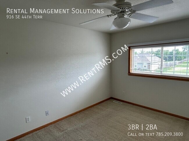 Building Photo - 916 SE 44th Terrace
