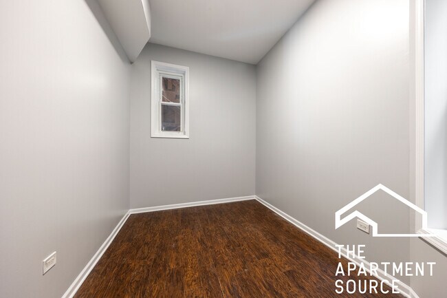 Building Photo - 1711 N Kedzie Ave