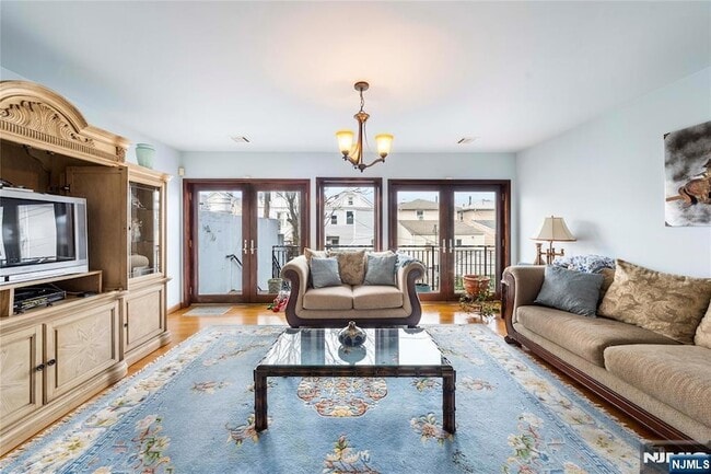 Building Photo - 220 Harrison Ave