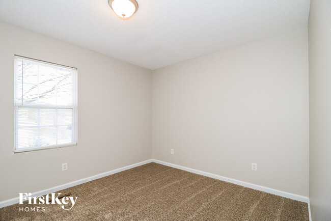 Building Photo - 3820 Spring Branch Dr