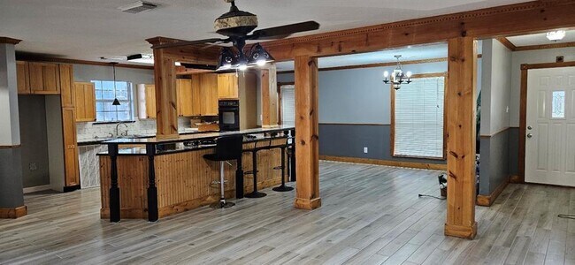 Building Photo - 11307 Sageheather Dr