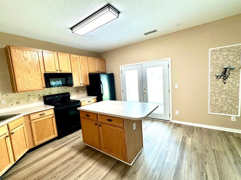 Building Photo - 3129 Summerfield Ridge Ln