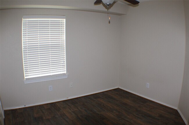 Building Photo - 6431 Densberry Ln