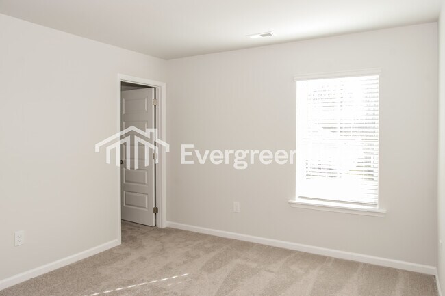 Building Photo - 28599 Halford Dr