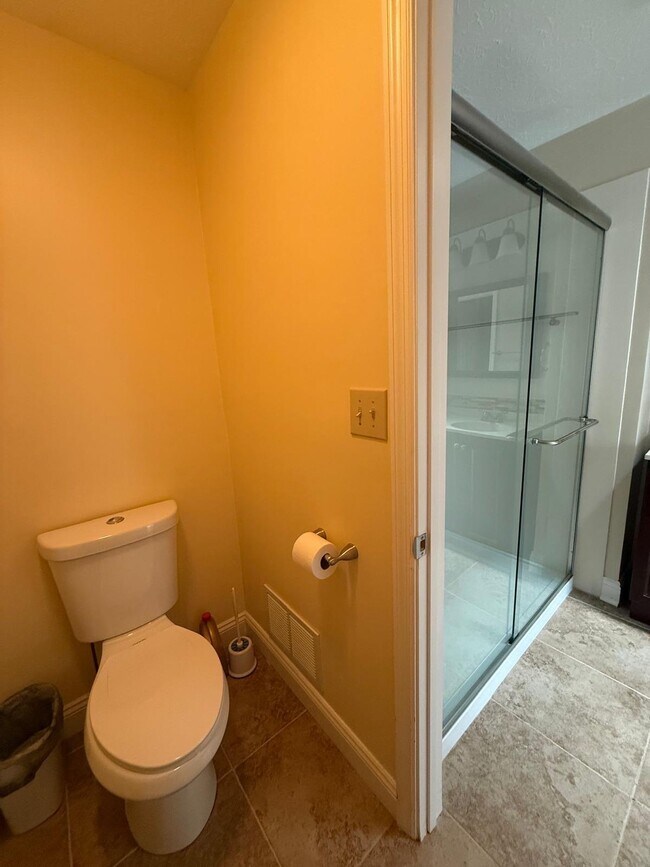 Building Photo - 7574 Allenwood Ct