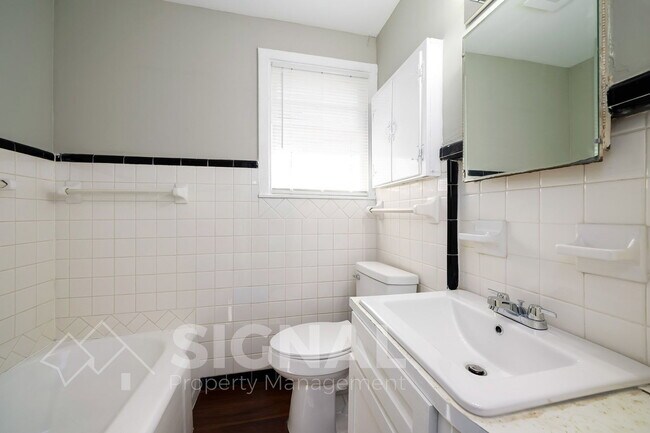 Building Photo - 1524 33rd St Ensley