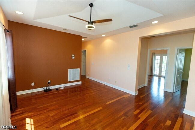 Building Photo - 8789 Paseo De Valencia St