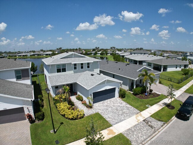 Building Photo - 10696 SW Estella Ln
