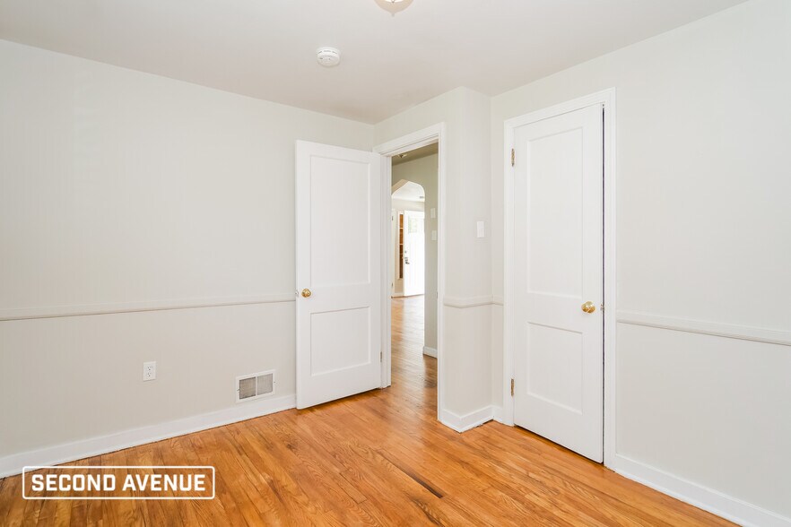 Building Photo - 633 Patterson Rd