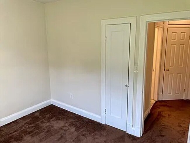 Building Photo - 2802 Berwick Ave