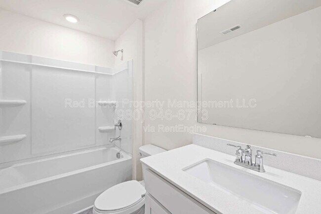 Building Photo - 2881 Yeager Dr NW